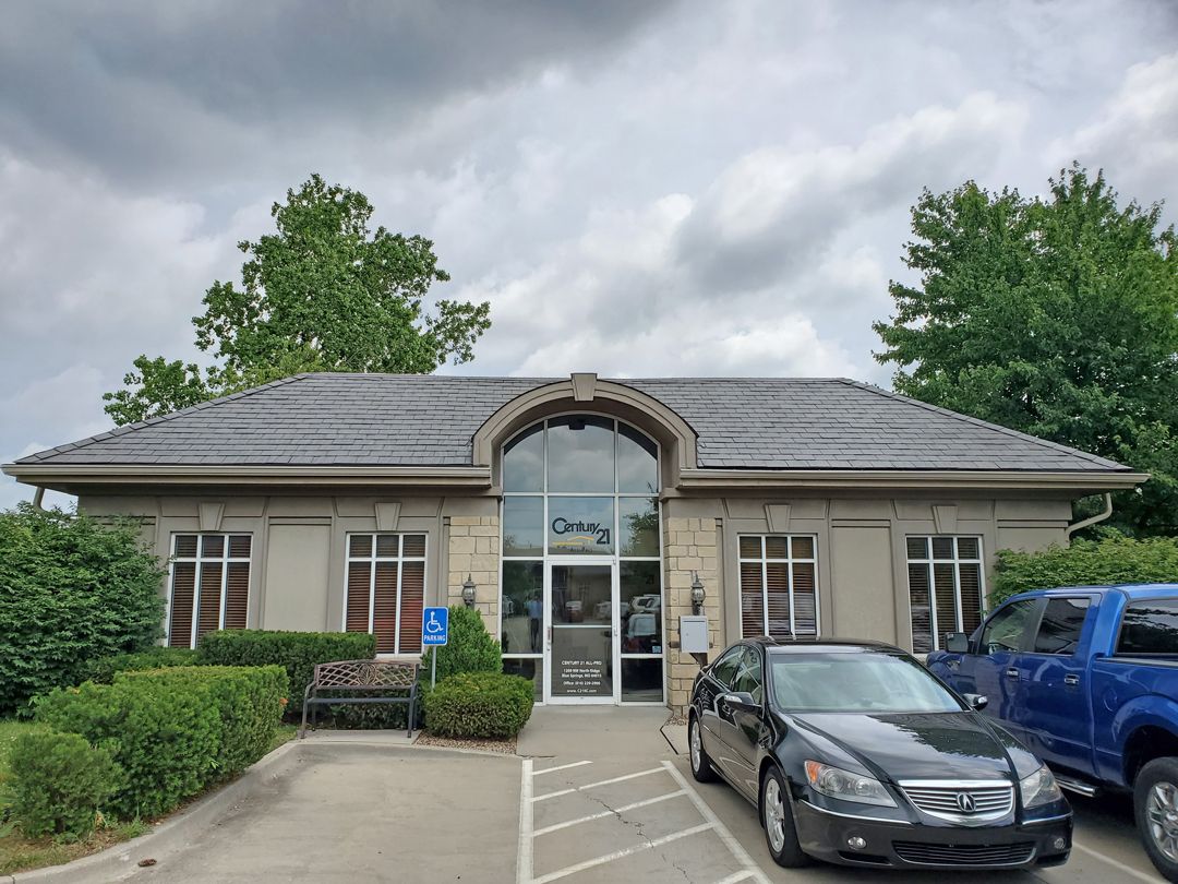 1201 NW North Ridge Dr, Blue Springs, MO 64015